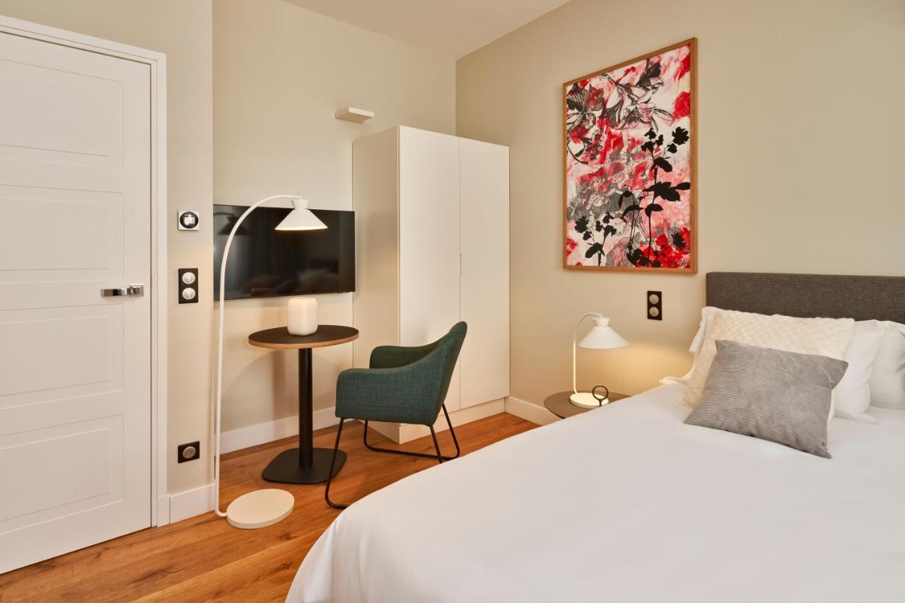 Hotel Le Chevalier Bleu มงปาซิเยร์ ภายนอก รูปภาพ