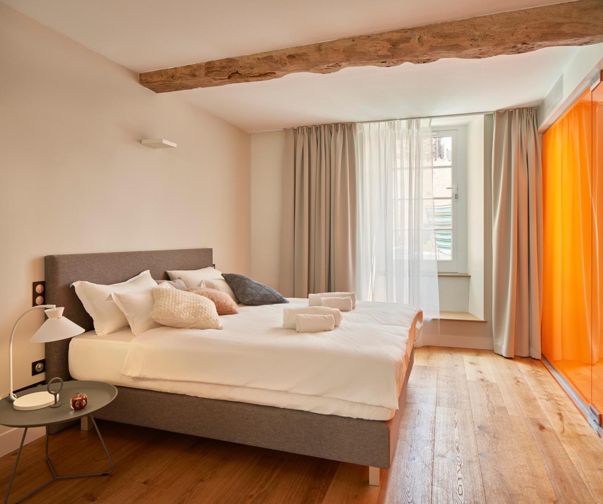 Hotel Le Chevalier Bleu มงปาซิเยร์ ภายนอก รูปภาพ