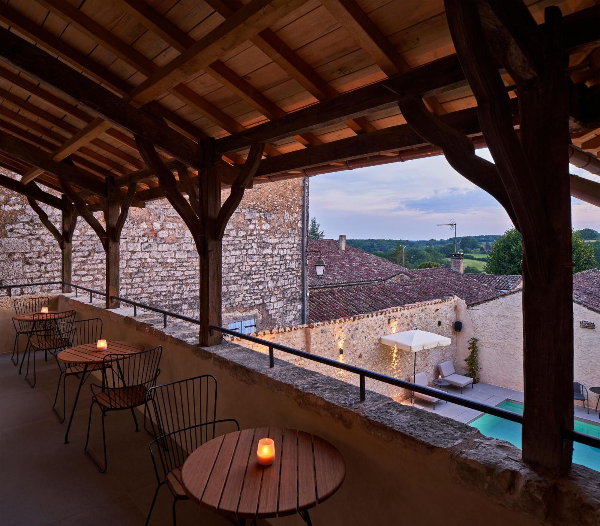 Hotel Le Chevalier Bleu มงปาซิเยร์ ภายนอก รูปภาพ