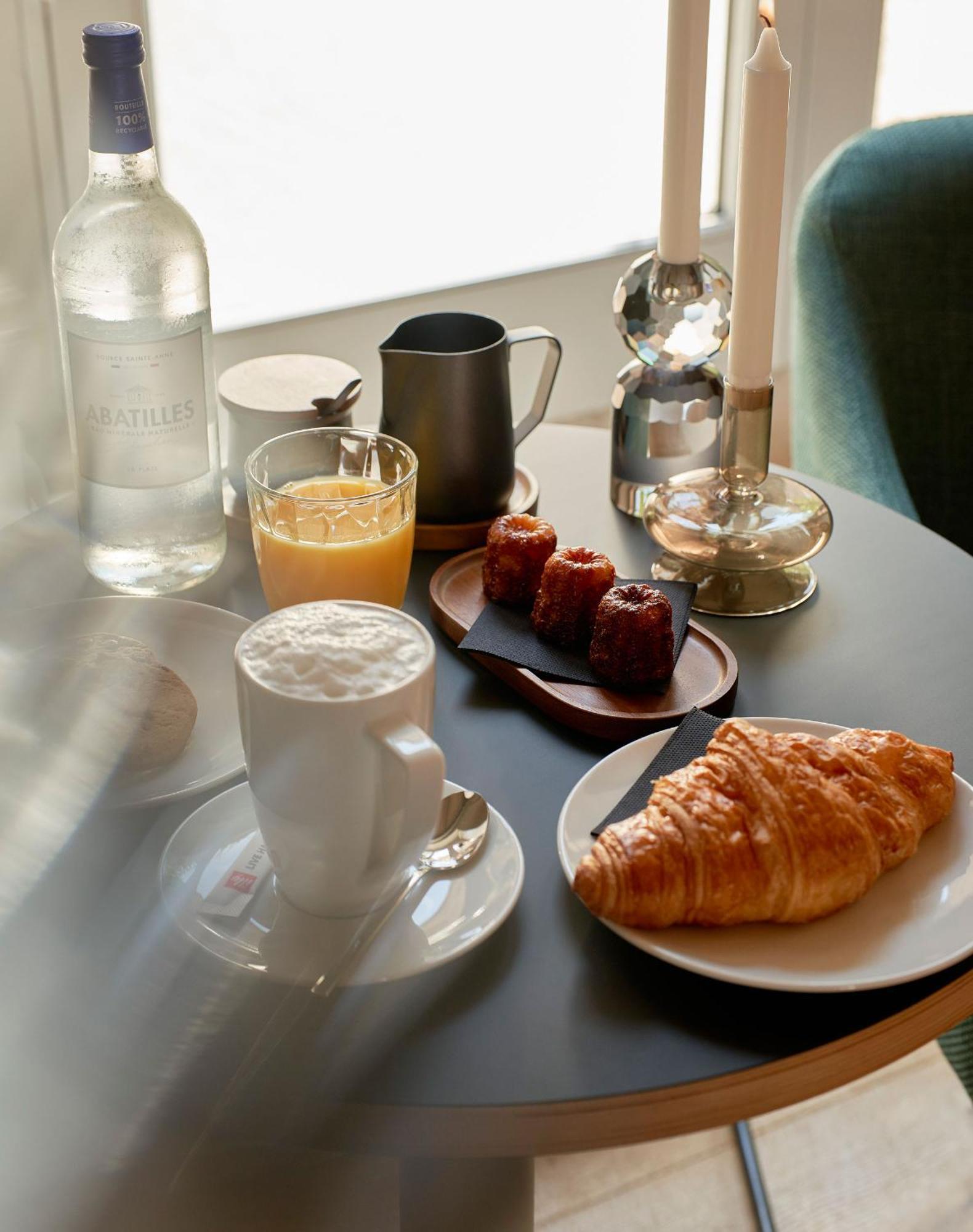 Hotel Le Chevalier Bleu มงปาซิเยร์ ภายนอก รูปภาพ